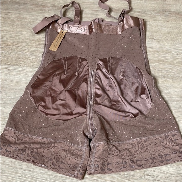 Shapellx - Picture 6 of 10